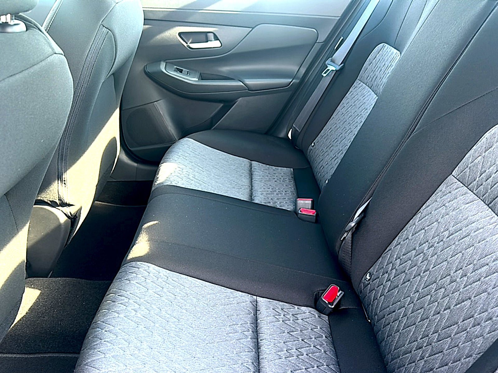 New 2027 Nissan Sentra SV w/ SV Convenience Package FWD image 15