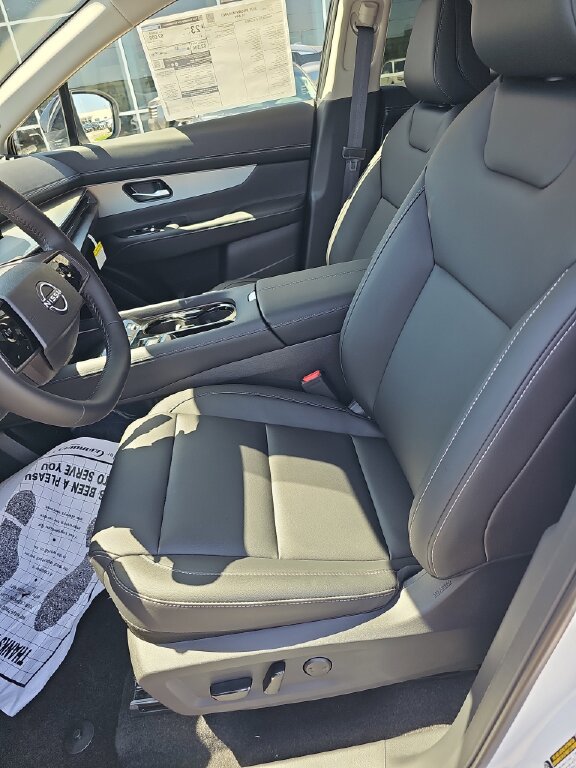 New 2025 Nissan Murano SL image 6