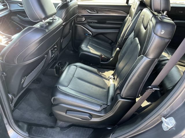 Used 2022 Jeep Grand Cherokee L Overland AWD/4WD image 20