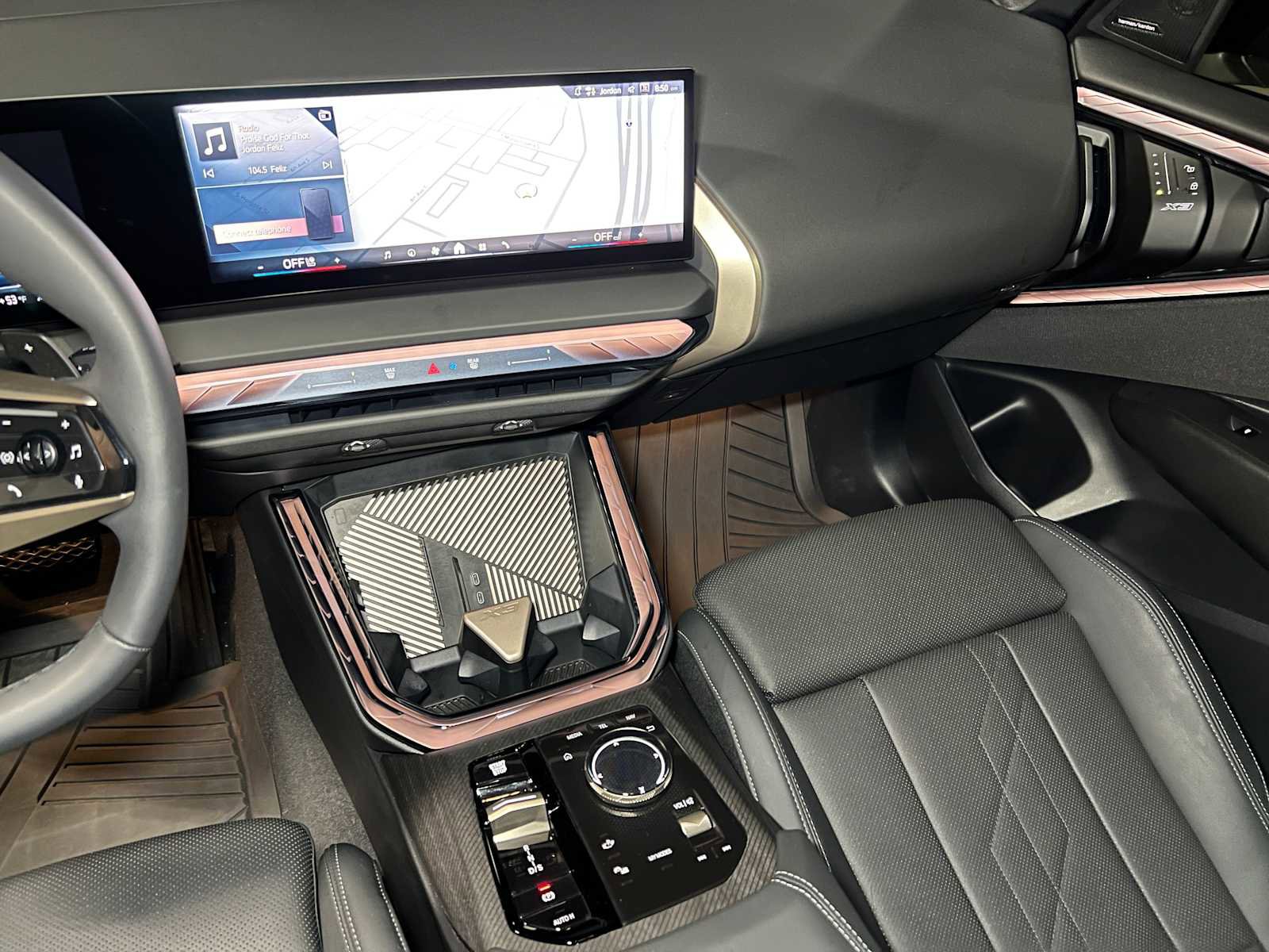 Used 2025 BMW X3 xDrive30i w/ Premium Package image 33