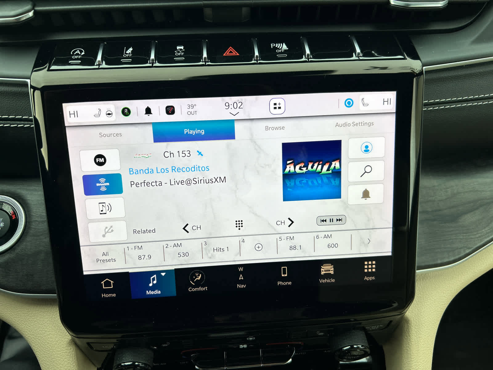 Used 2023 Jeep Grand Cherokee L Limited image 17