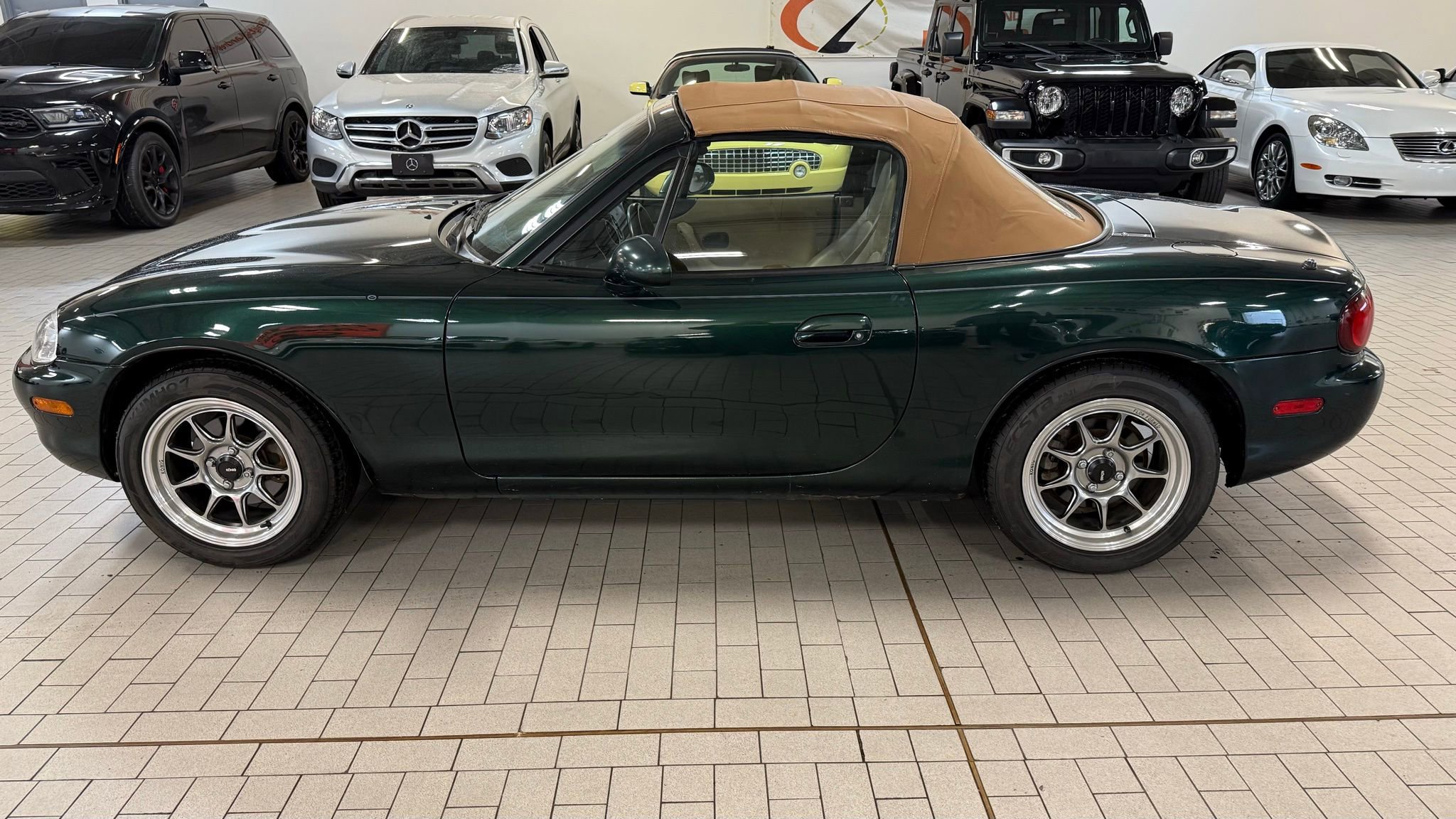 Used 1999 MAZDA MX-5 Miata image 5