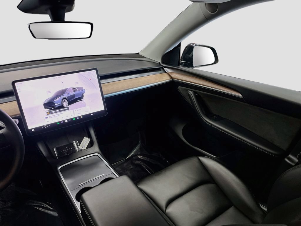 Used 2024 Tesla Model Y Long Range AWD/4WD image 23