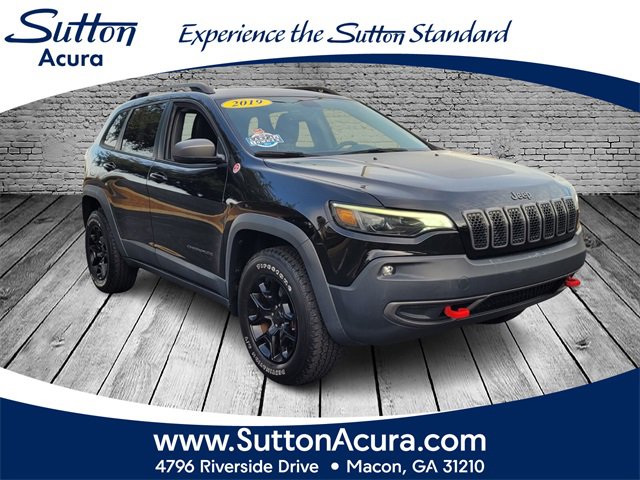 Used 2019 Jeep Cherokee Trailhawk image 1