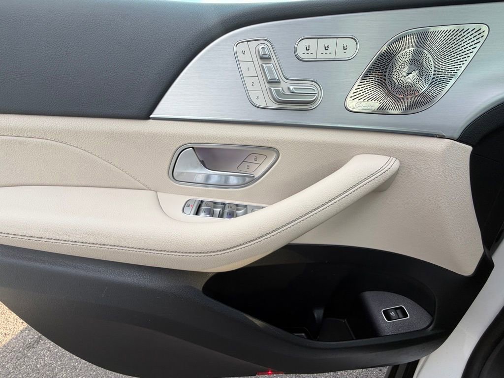 Used 2025 Mercedes-Benz GLE 350 4MATIC image 29