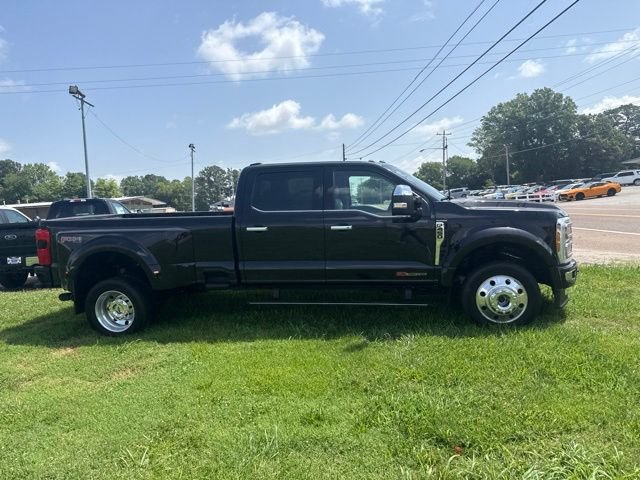 Used 2025 Ford F450 Platinum w/ Platinum Plus Package AWD/4WD image 12