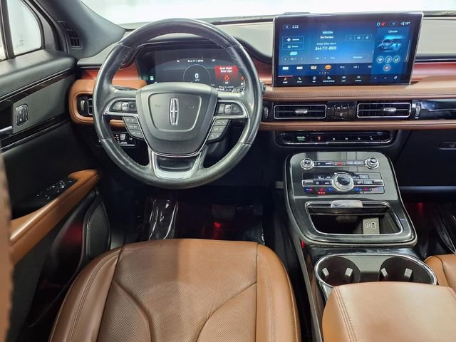 Used 2022 Lincoln Nautilus Reserve image 6