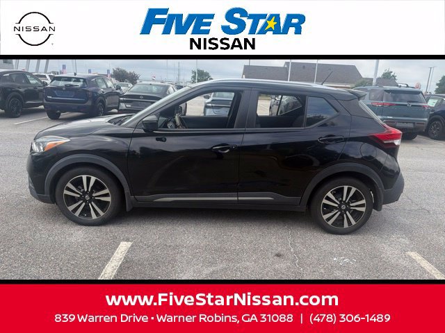 Used 2020 Nissan Kicks SR FWD image 21