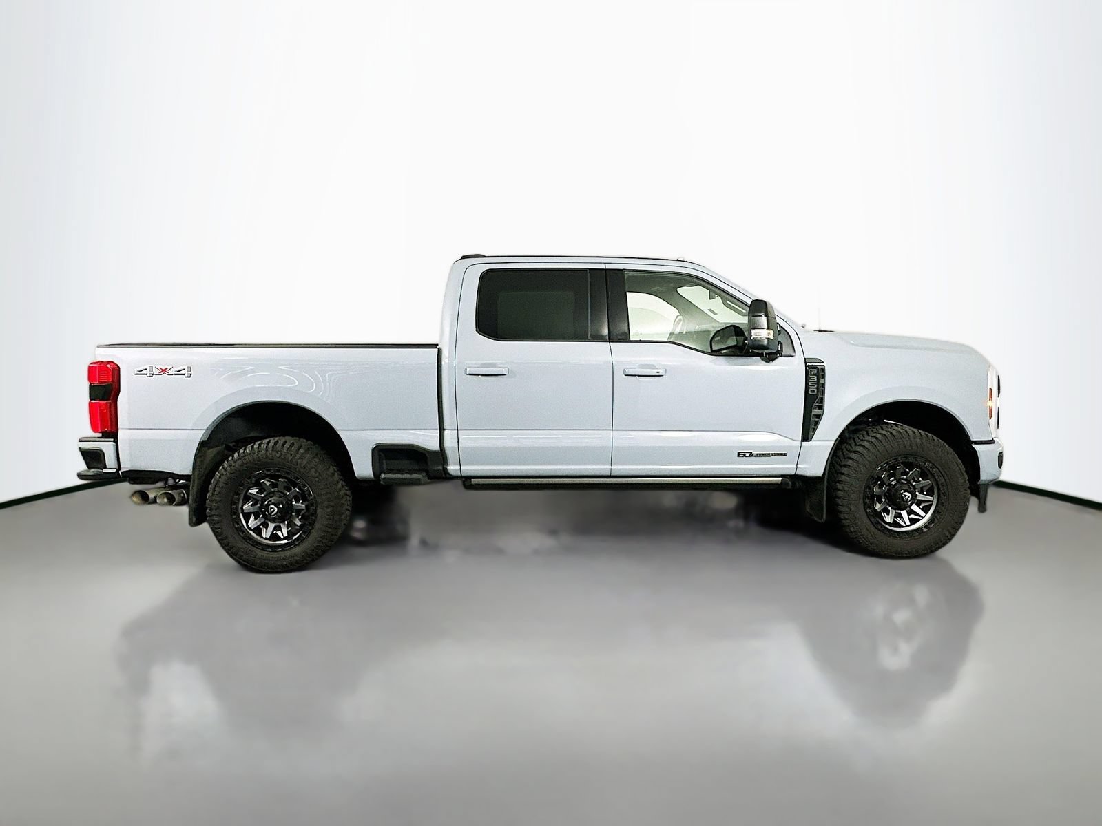 Used 2025 Ford F350 Platinum AWD/4WD image 9