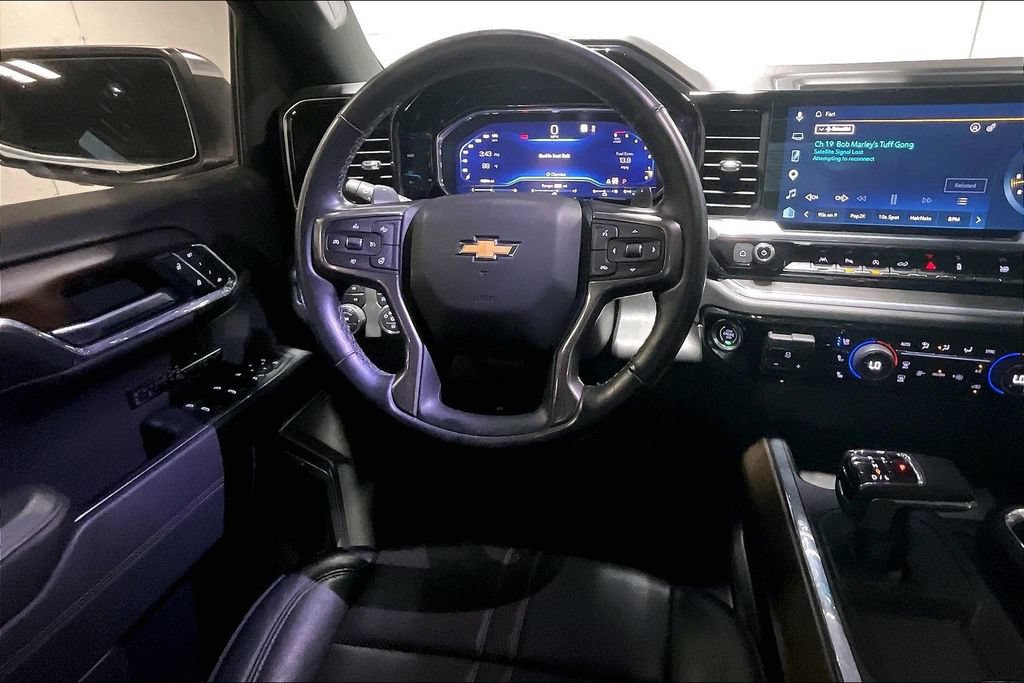 Used 2025 Chevrolet Silverado 1500 High Country AWD/4WD image 6