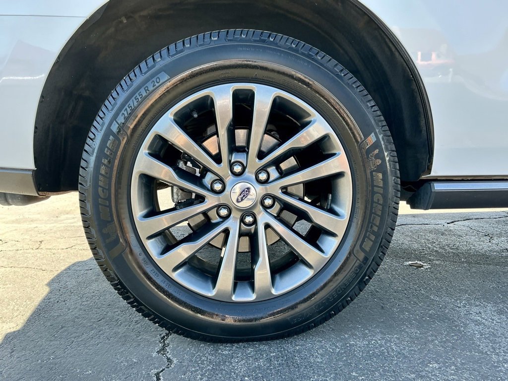 Used 2020 Ford Expedition Limited image 21