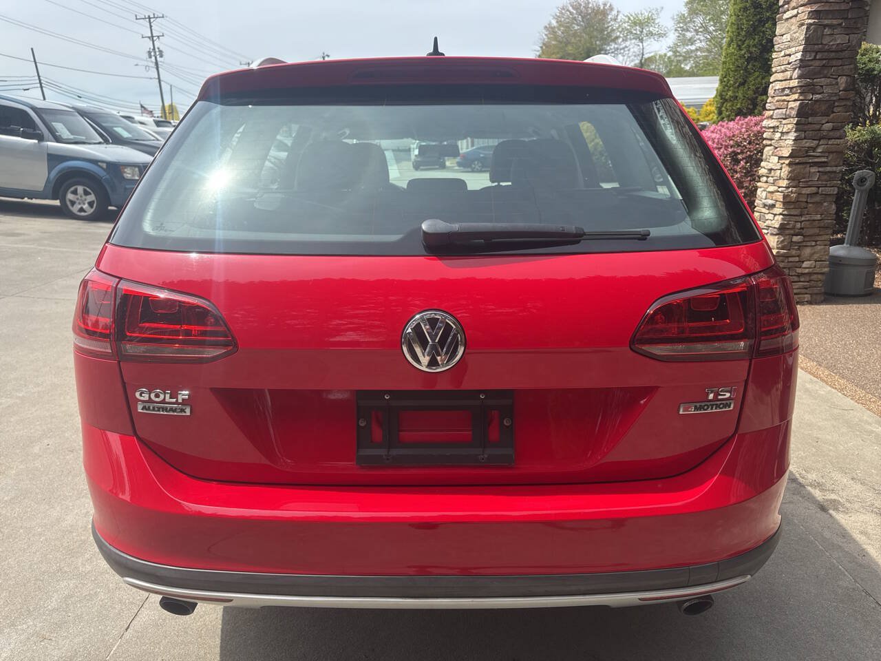 Used 2017 Volkswagen Golf Alltrack S AWD/4WD image 5