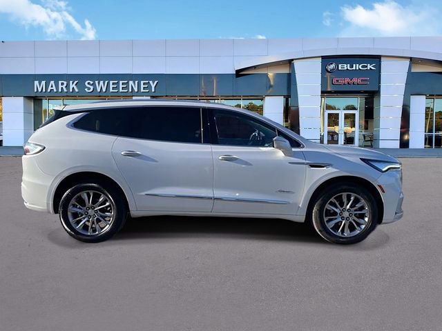 Used 2022 Buick Enclave Avenir image 5