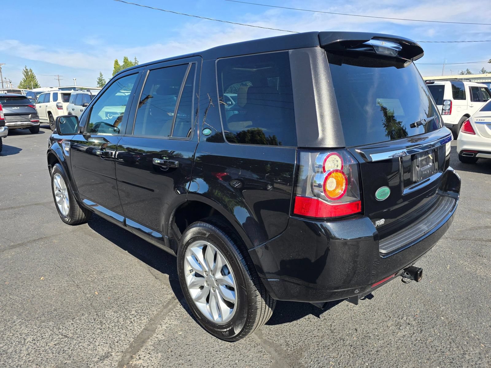 Used 2014 Land Rover LR2 HSE AWD/4WD image 3