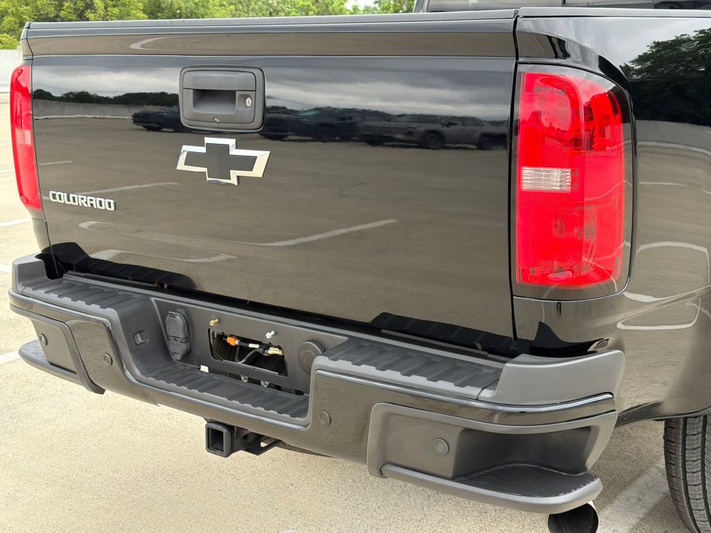 Used 2020 Chevrolet Colorado Z71 w/ Z71 Midnight Edition AWD/4WD image 5