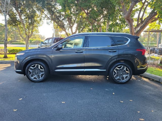 Used 2021 Hyundai Santa Fe Limited w/ Cargo Package FWD image 2