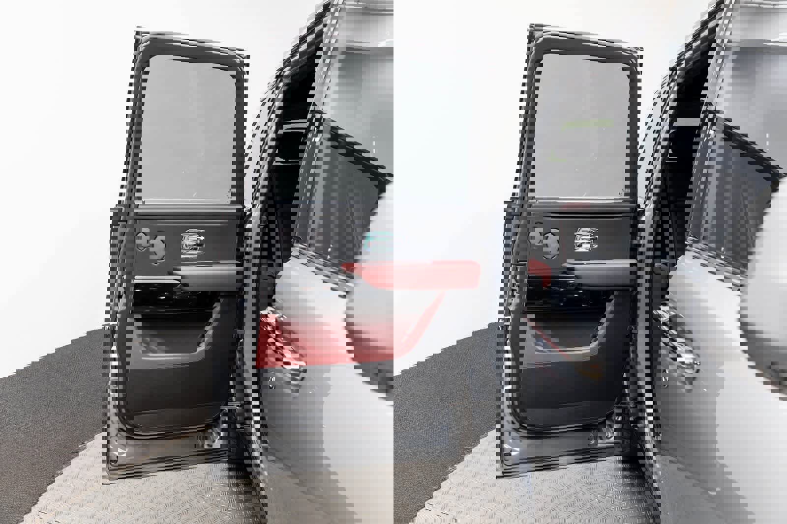 Used 2022 Rolls-Royce Cullinan image 53