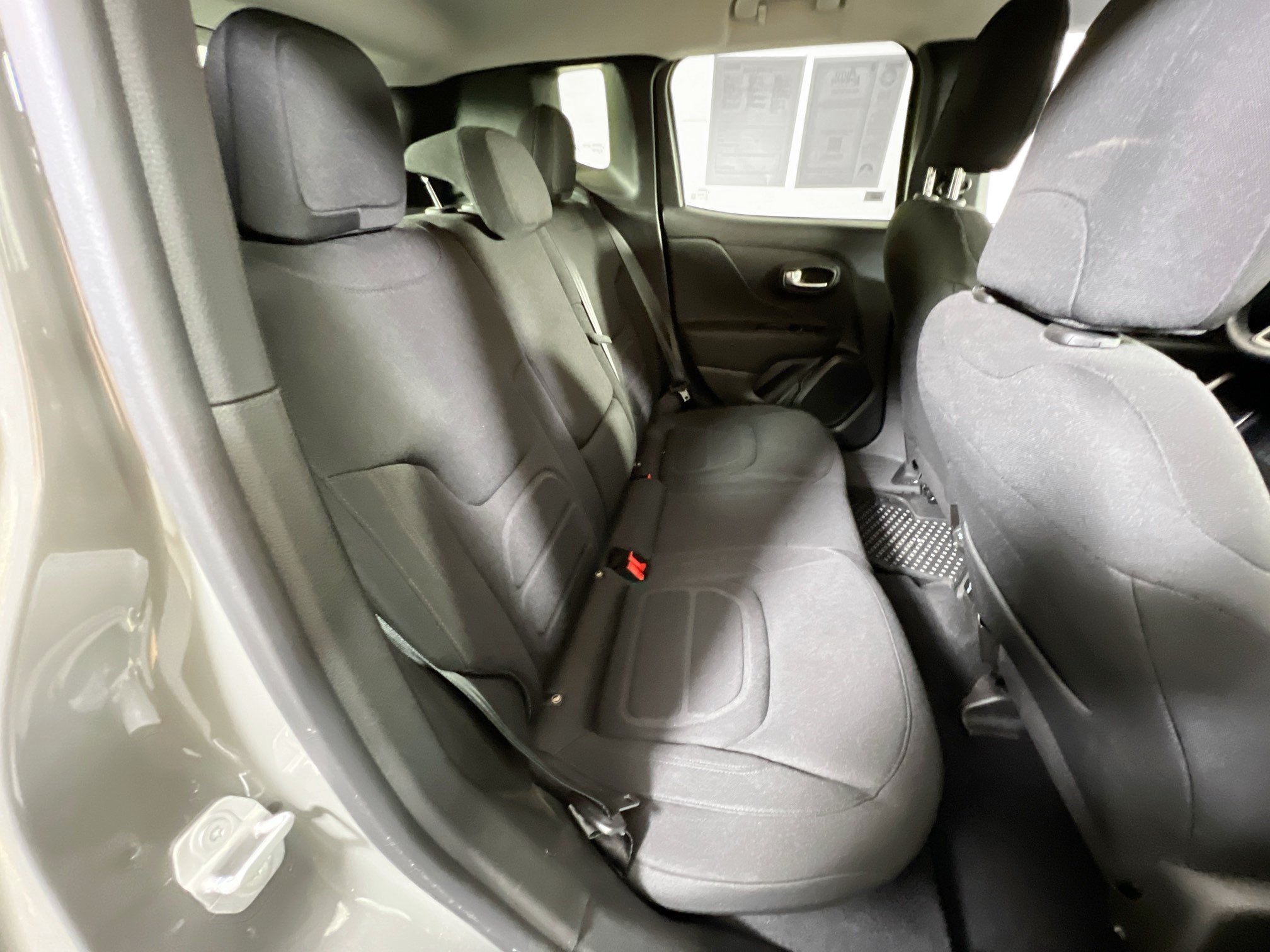 Used 2022 Jeep Renegade Latitude w/ Convenience Group AWD/4WD image 26