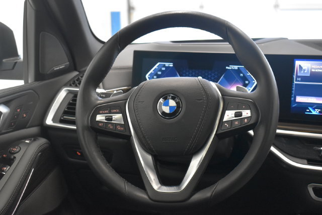 Used 2025 BMW X5 xDrive40i AWD/4WD image 24