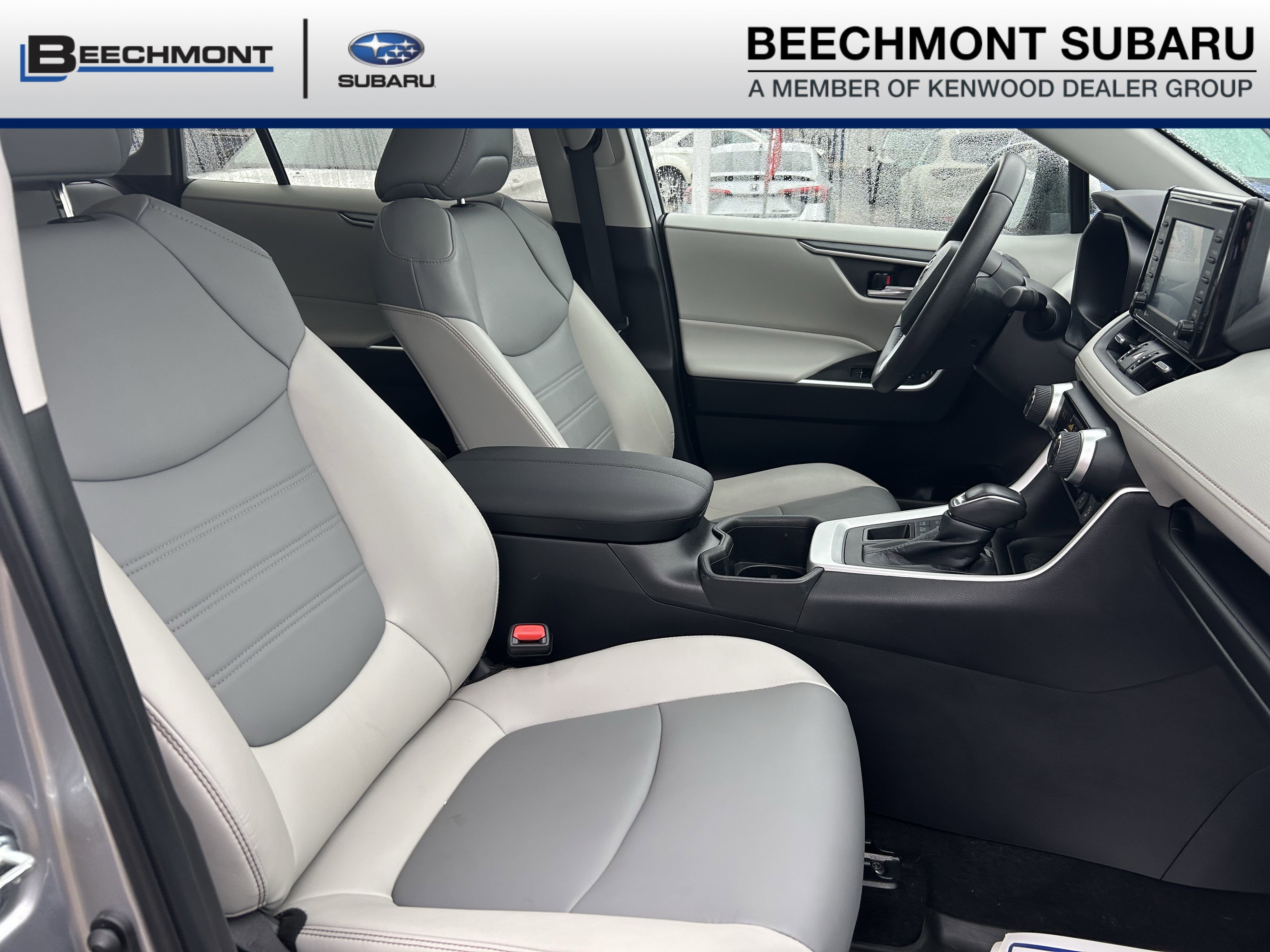 Used 2022 Toyota RAV4 XLE Premium image 26