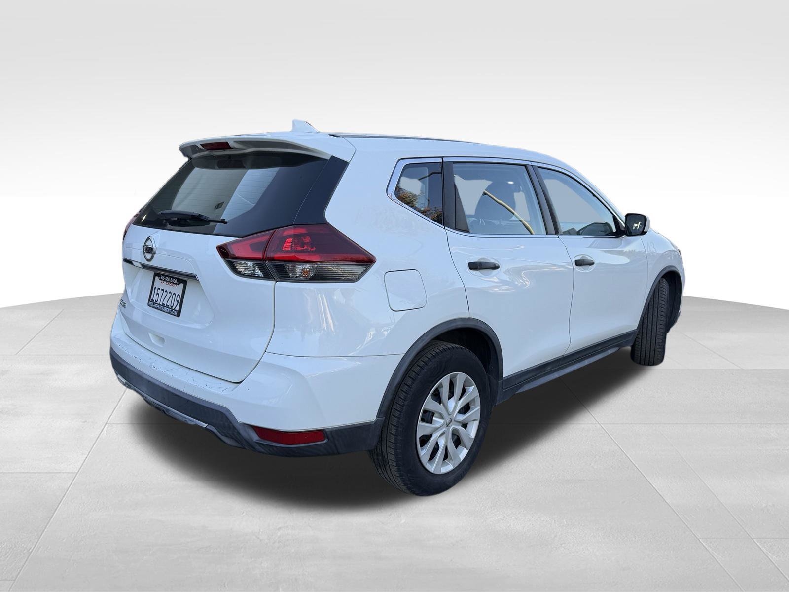 Used 2019 Nissan Rogue S FWD image 3