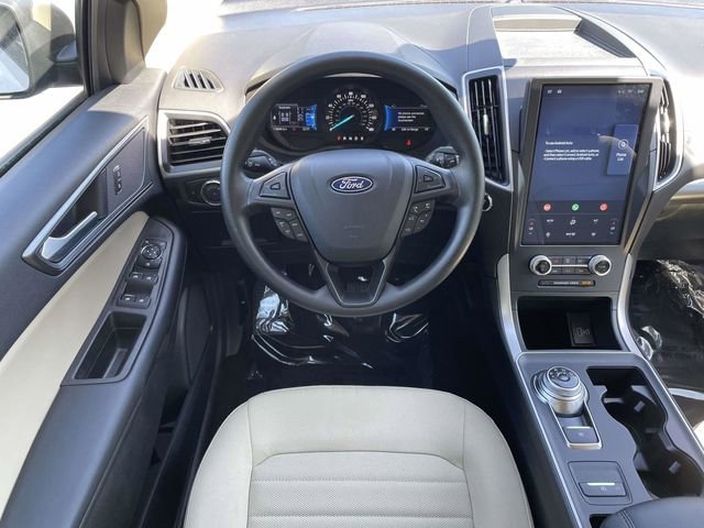 Used 2024 Ford Edge SE AWD/4WD image 8