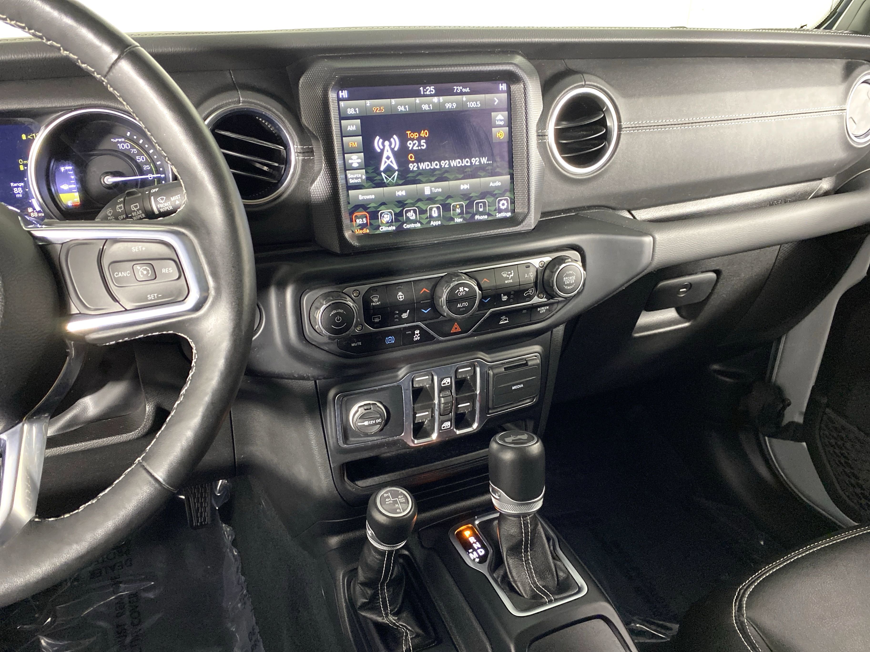 Used 2023 Jeep Wrangler Sahara w/ Cold Weather Group image 30