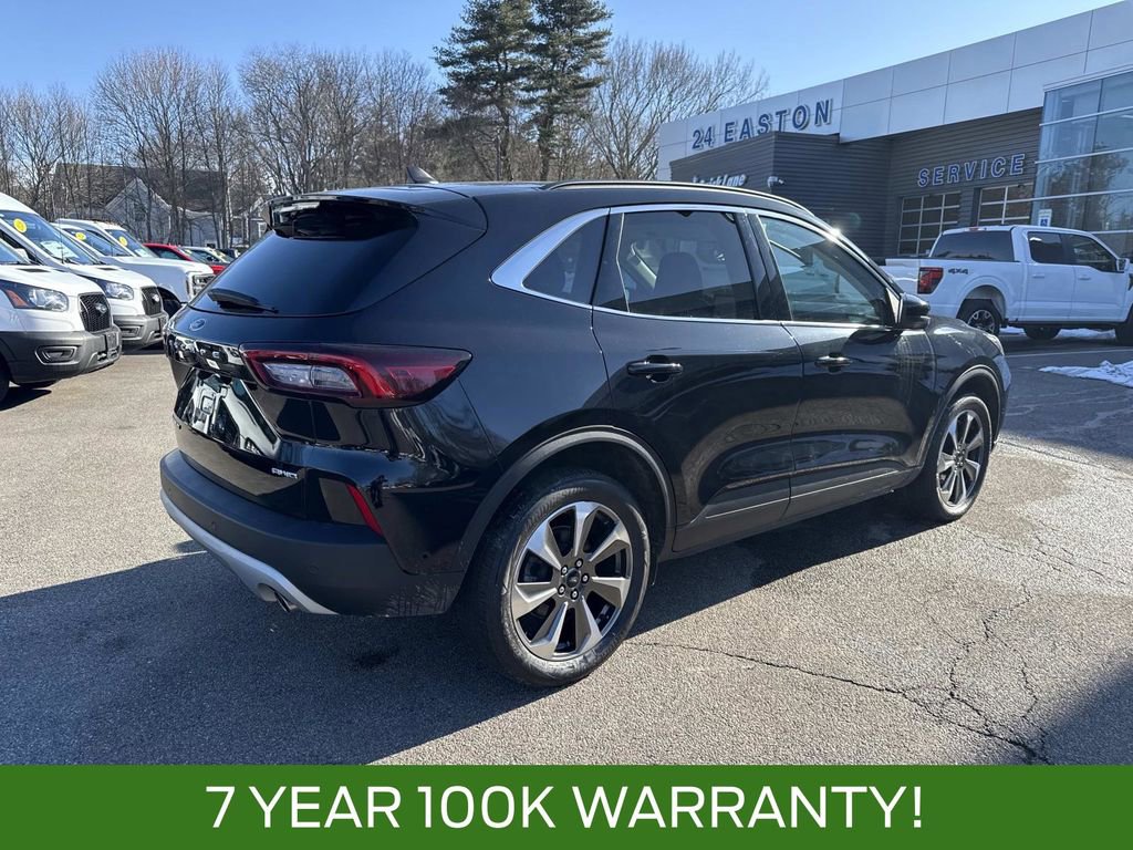 Used 2023 Ford Escape Platinum w/ Premium Technology Package image 7