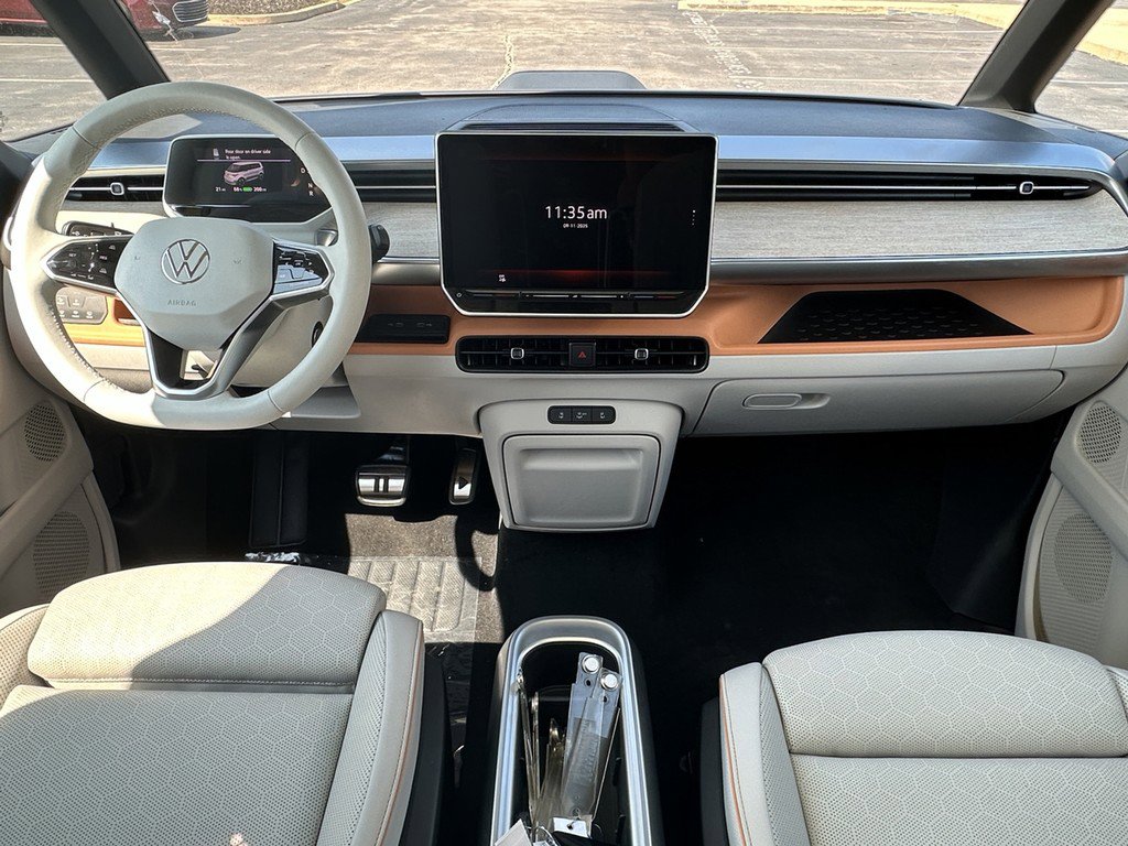 New 2025 Volkswagen ID. Buzz Pro S Plus image 9