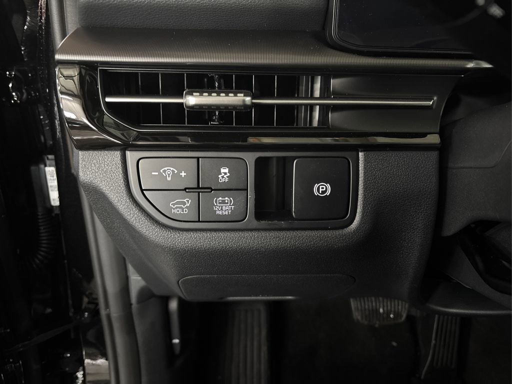 New 2026 Kia Sportage EX image 37