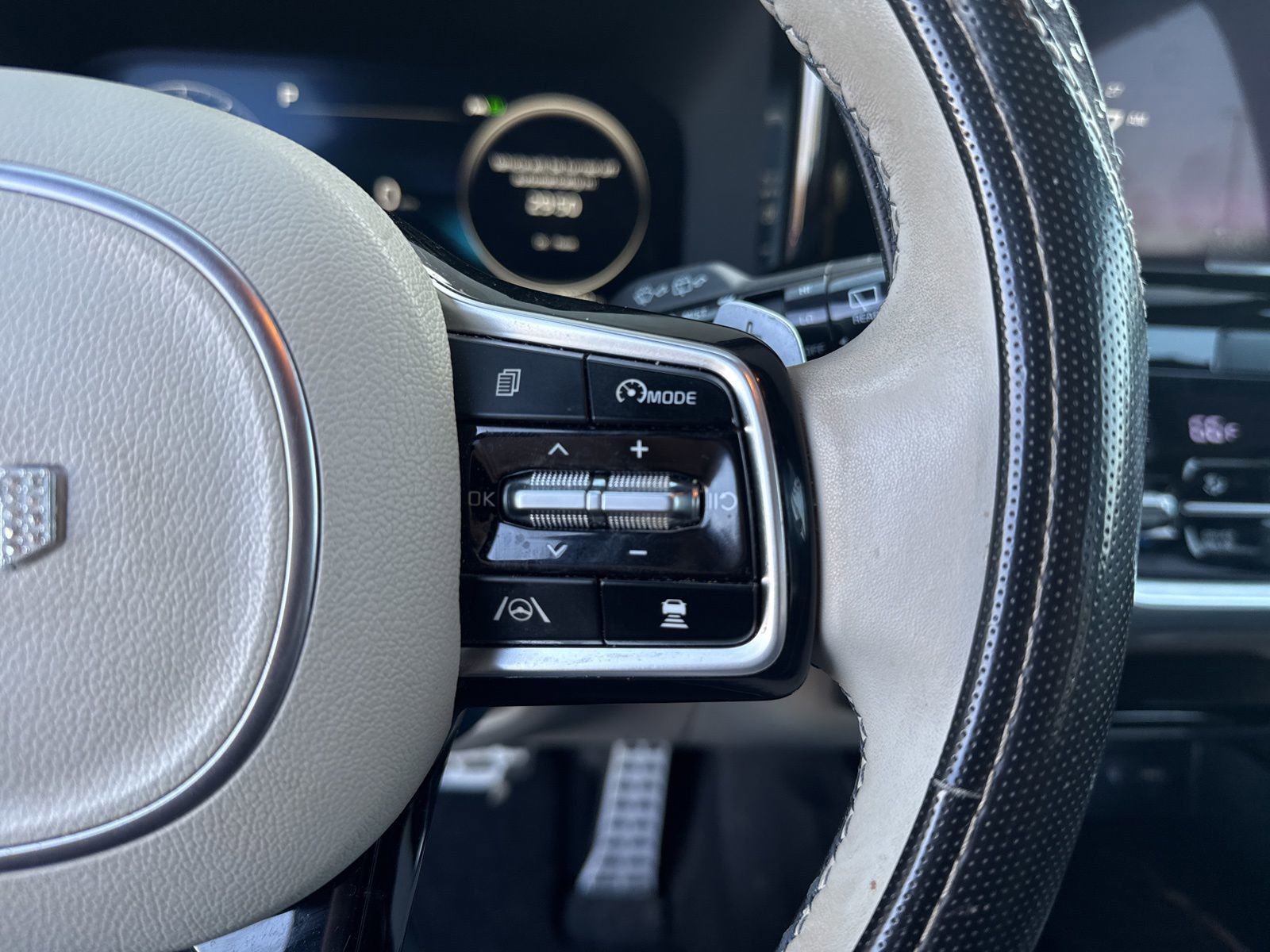 Used 2023 Kia Sorento SX Prestige AWD/4WD image 25