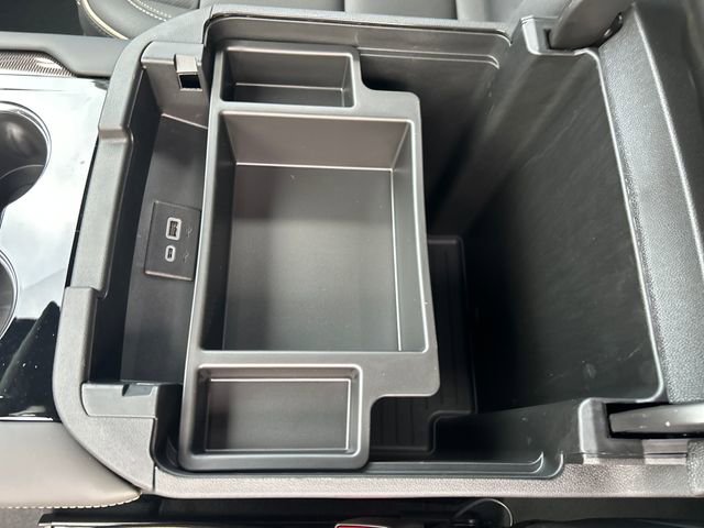 New 2026 GMC Yukon XL Elevation w/ LPO, Get Active Package image 25