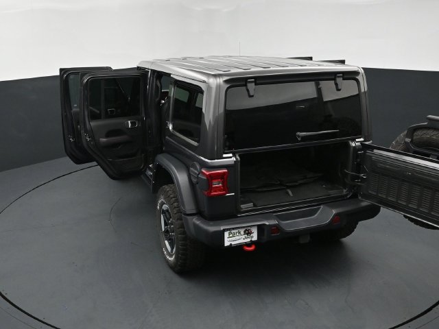 Used 2022 Jeep Wrangler Unlimited Rubicon w/ Dual Top Group AWD/4WD image 28
