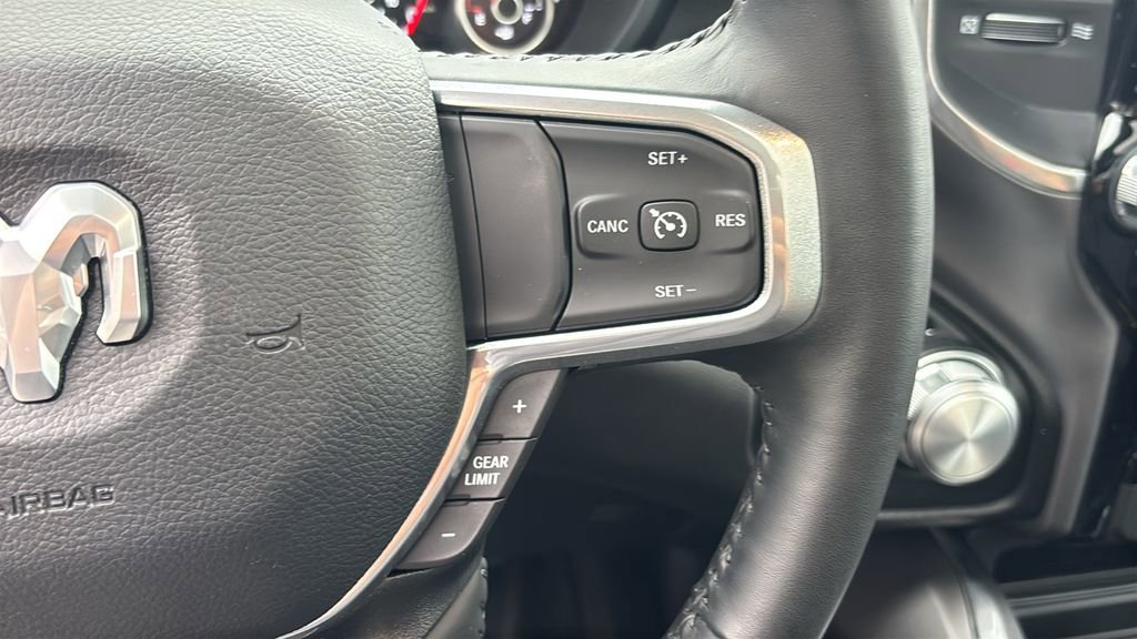 Used 2023 RAM 1500 Laramie AWD/4WD image 18