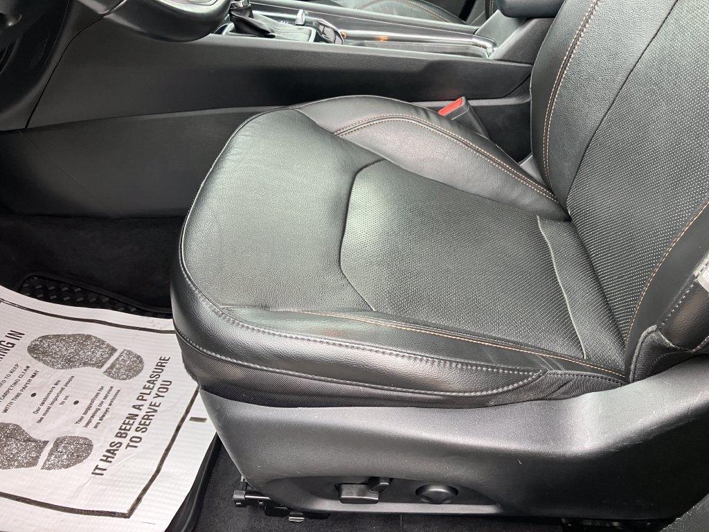 Used 2022 Jeep Compass Latitude w/ Sun and Sound Group AWD/4WD image 19