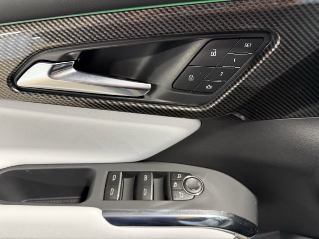 New 2026 Chevrolet Traverse High Country w/ LPO, Floor Liner Package image 8