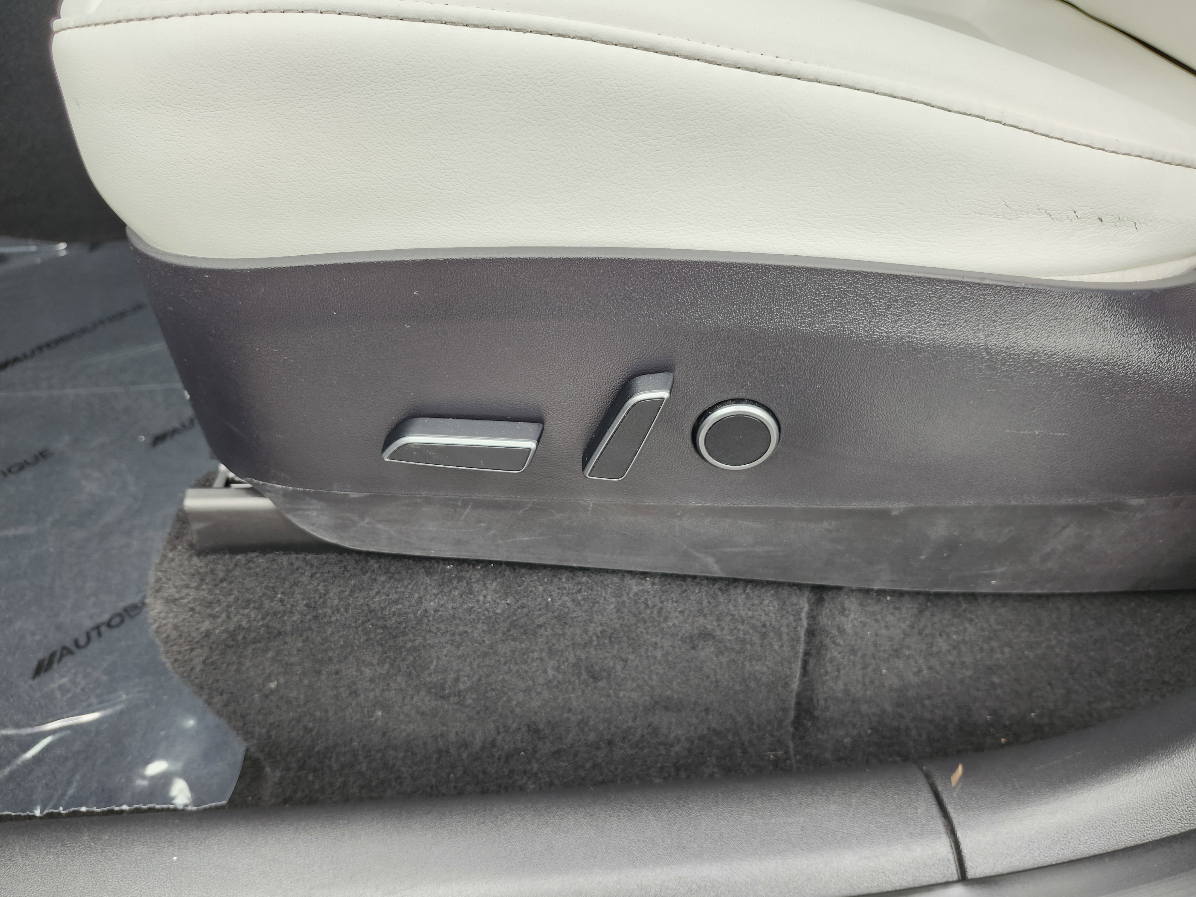 Used 2021 Tesla Model Y 2WD image 25