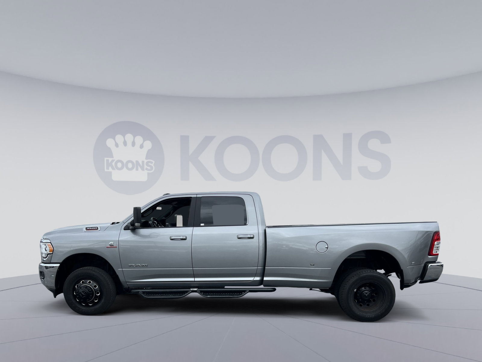 Used 2021 RAM 3500 Big Horn w/ Level 1 Equipment Group AWD/4WD image 2