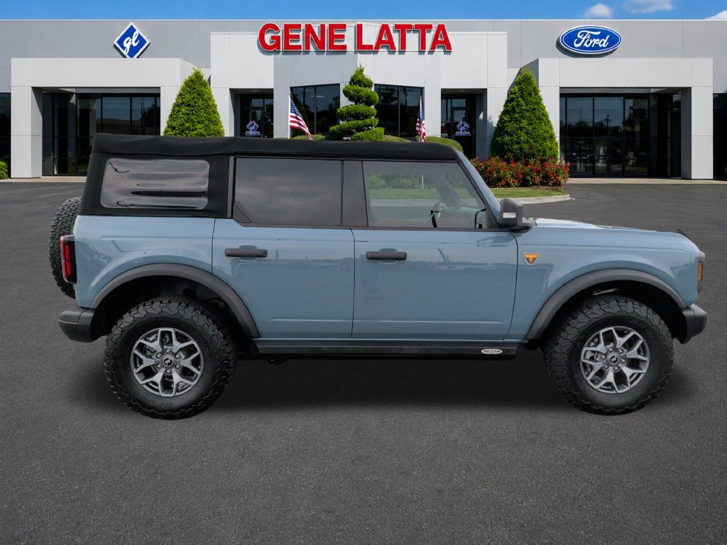 Certified 2022 Ford Bronco Badlands AWD/4WD image 9