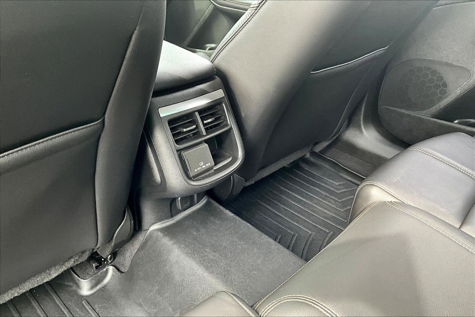 Used 2018 Chevrolet Impala LT w/ LT Leather Package FWD image 10