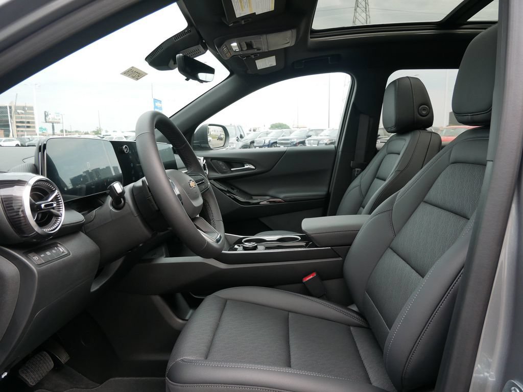 New 2027 Chevrolet Equinox LT w/ Convenience Package II AWD/4WD image 15