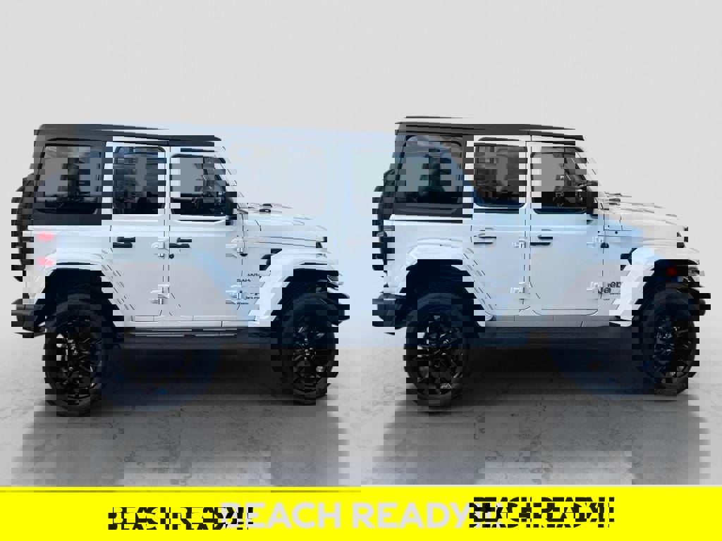 Used 2022 Jeep Wrangler Unlimited Sahara w/ Safety Group image 4