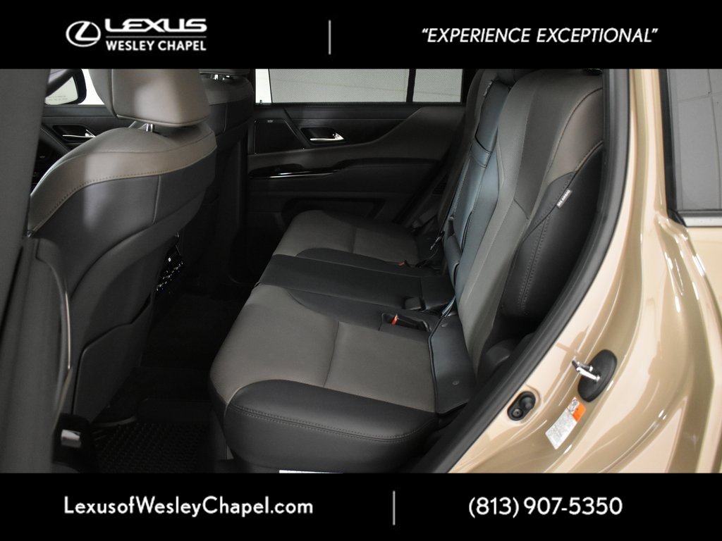 Used 2025 Lexus LX 700h Overtrail image 18