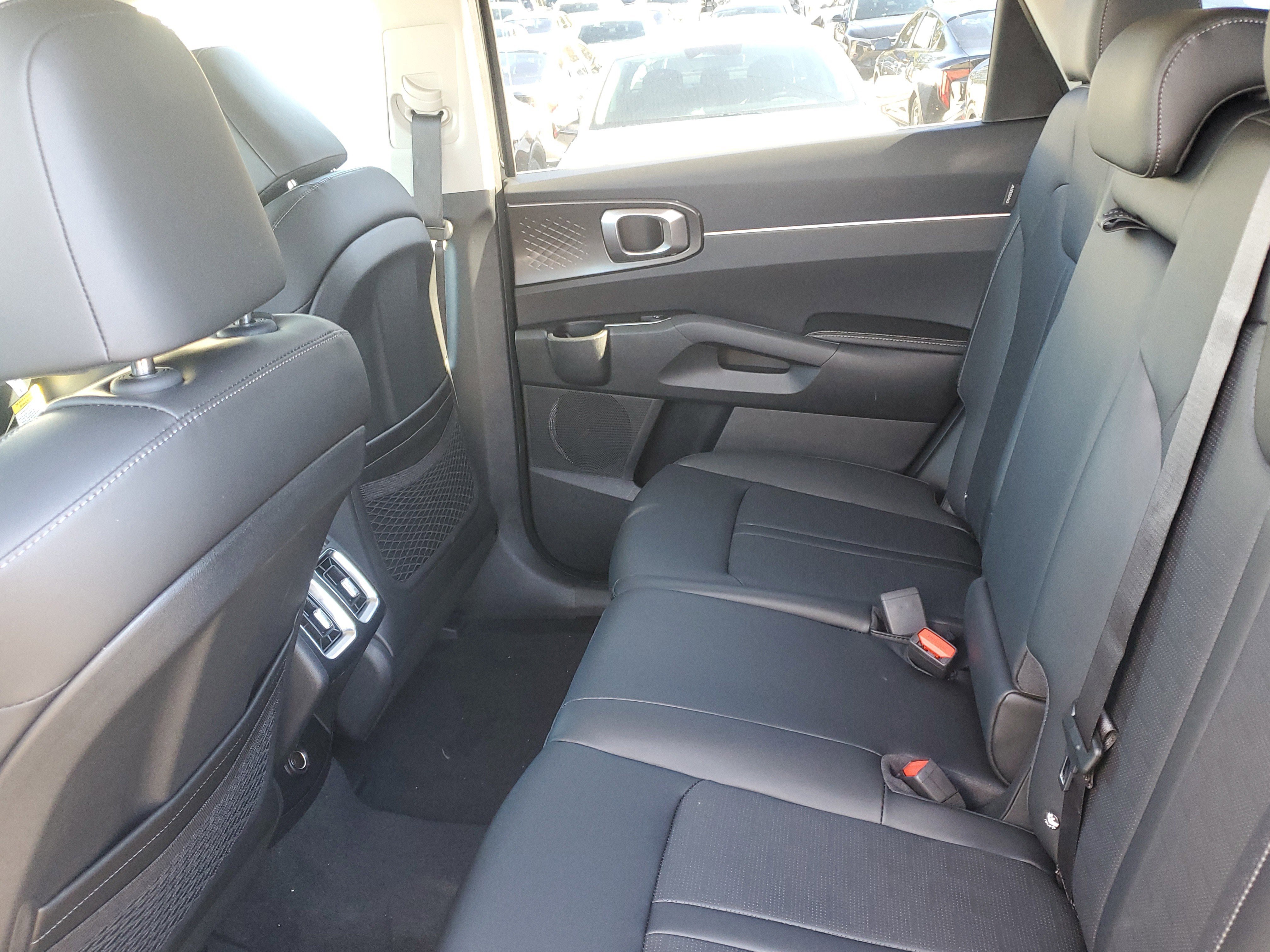 New 2026 Kia Sorento S w/ S Panoramic Sunroof Package FWD image 11