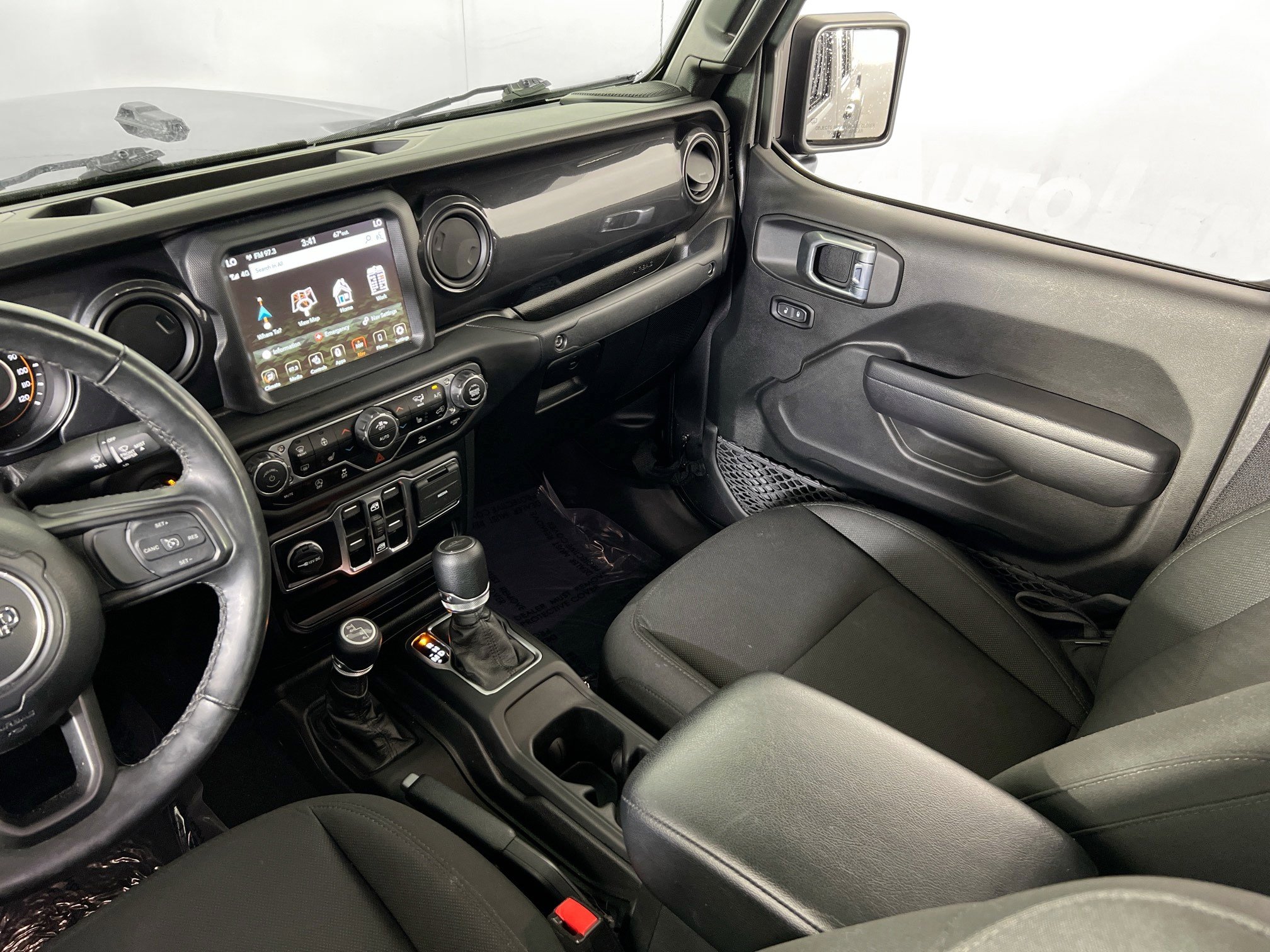 Used 2022 Jeep Gladiator Sport image 23