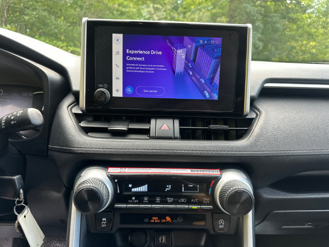 Certified 2025 Toyota RAV4 LE AWD/4WD image 34