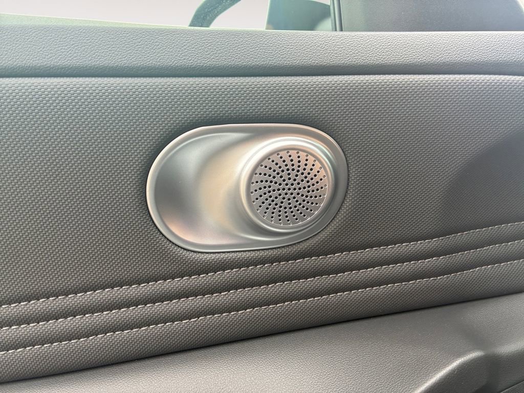 New 2026 Hyundai Elantra Limited image 30