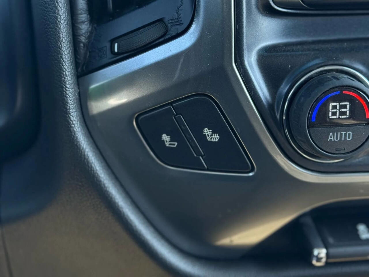 Used 2016 Chevrolet Silverado 2500 LT w/ Midnight Edition image 25