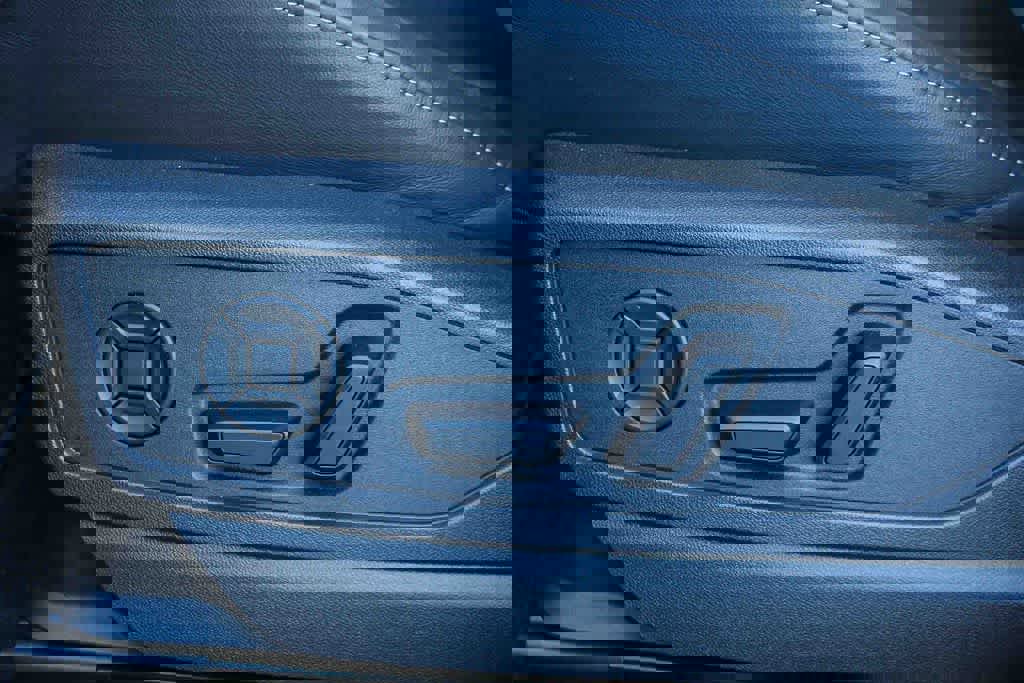 Used 2025 Audi Q5 Premium Plus image 21