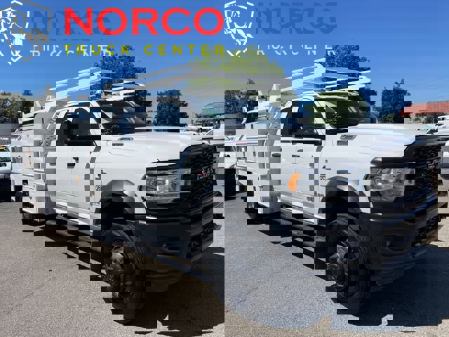 Used 2022 RAM 5500 Tradesman w/ Max Tow Package image 2